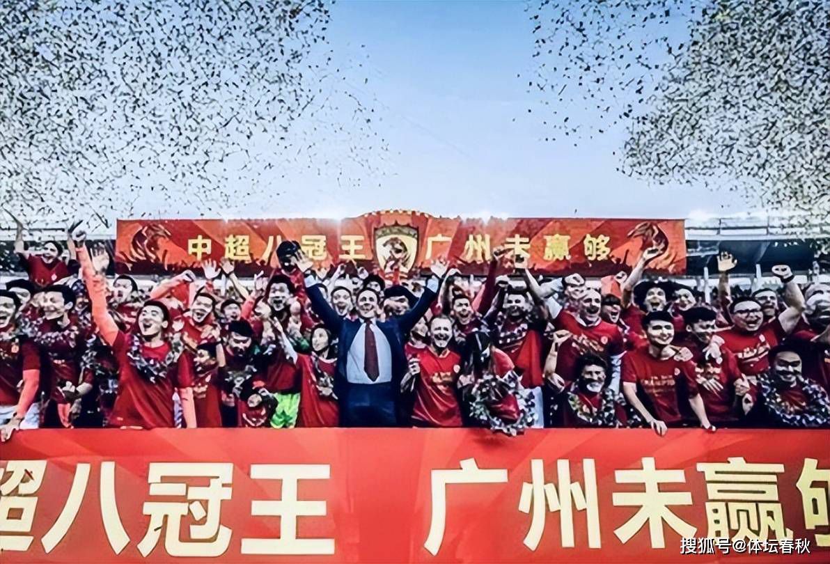 肖央表示演员们在最初接触剧本、拍摄过程中、后期配音时无数次破防，感叹当下平凡简单的生活弥足珍贵；文咏珊则贴心地为哭泣的观众们递上纸巾，给予安慰